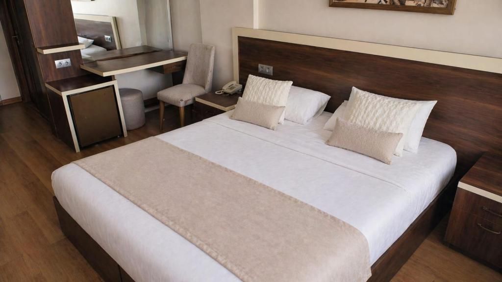 Merkez Pansiyon Otel İzmir — 7