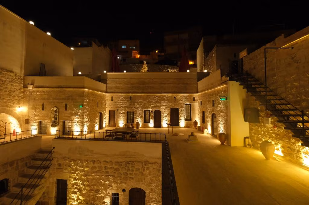 Mezova Otel — 4