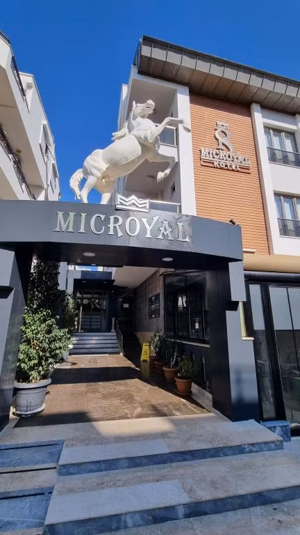 Mic Royal Hotel — 2