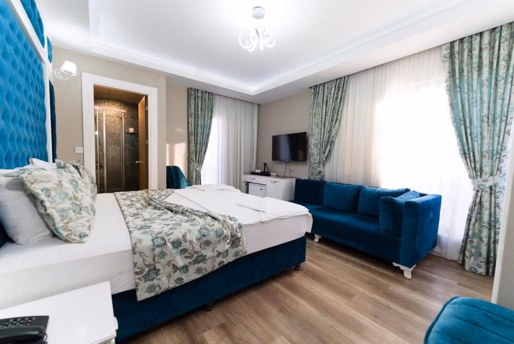 Mic Royal Hotel — 8