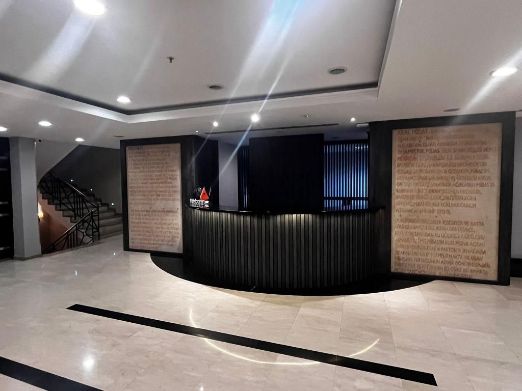 Midas Hotel — 5