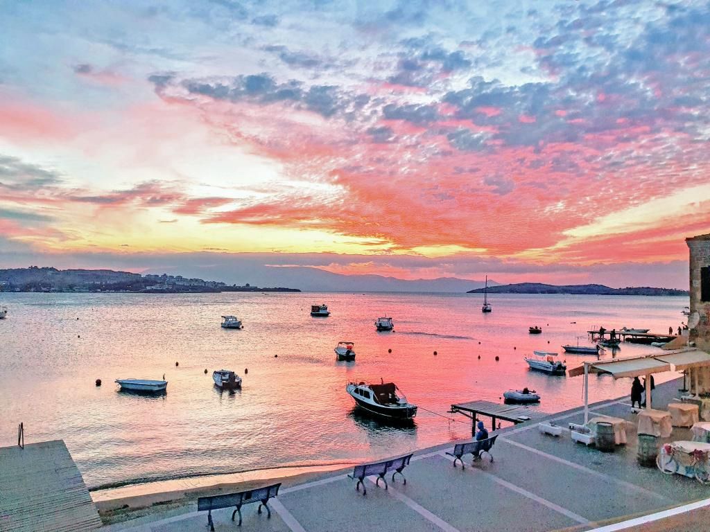 Midilli Konak Foça — 9