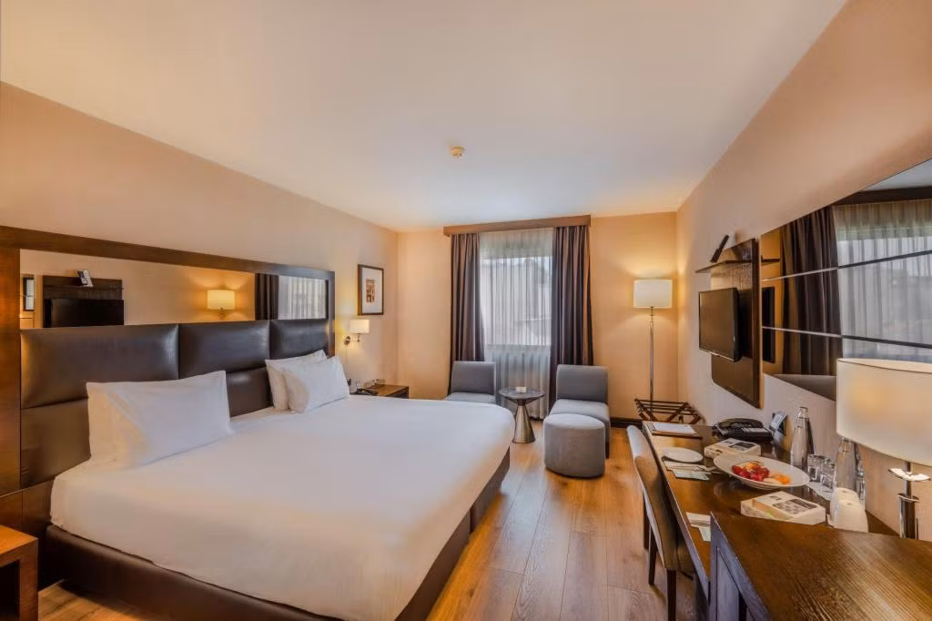 Midtown Hotel — 7