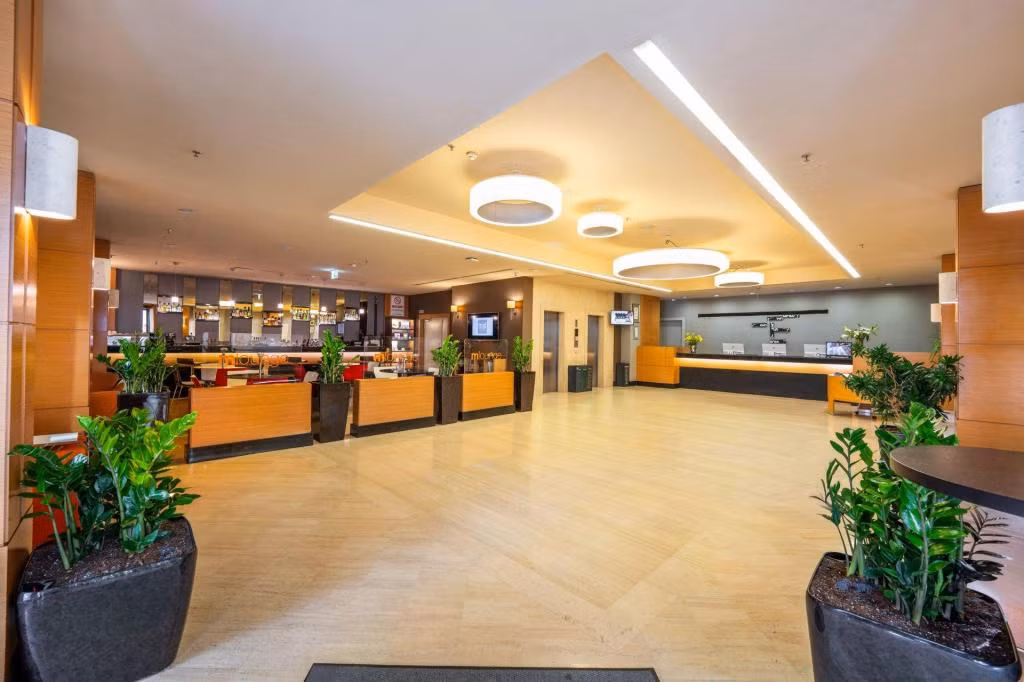 Midtown Hotel — 3