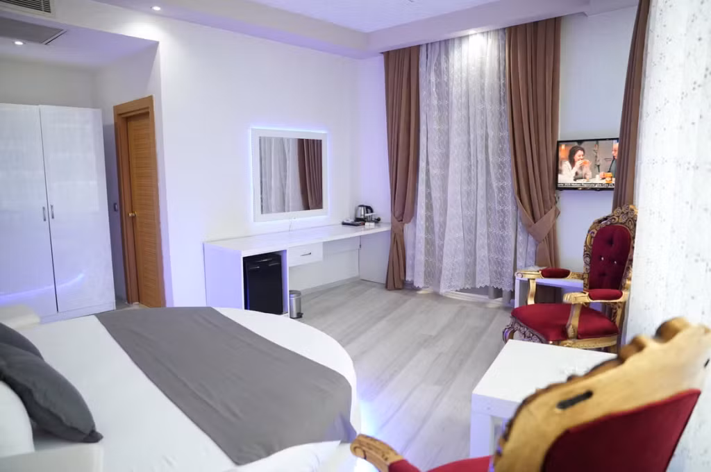 Mira Blue Hotel — 5