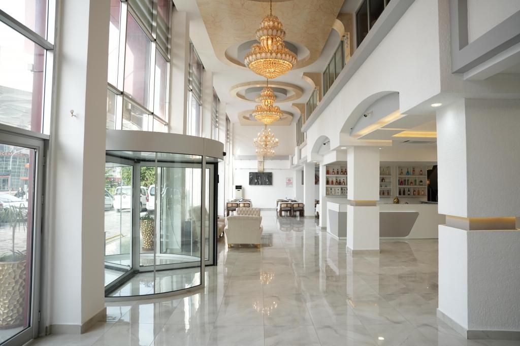 Mira Blue Hotel — 4