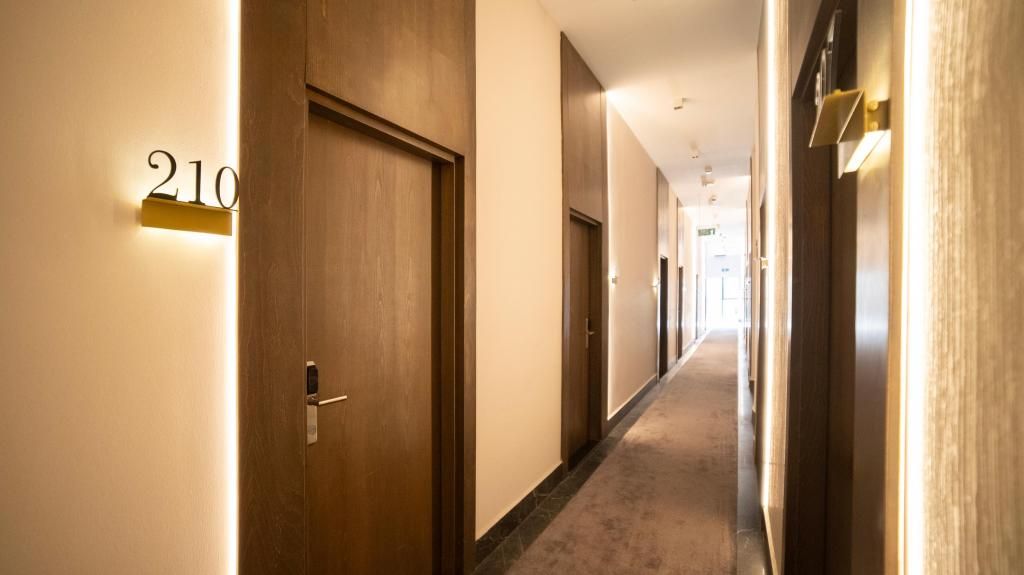 Mira inn lara — 4