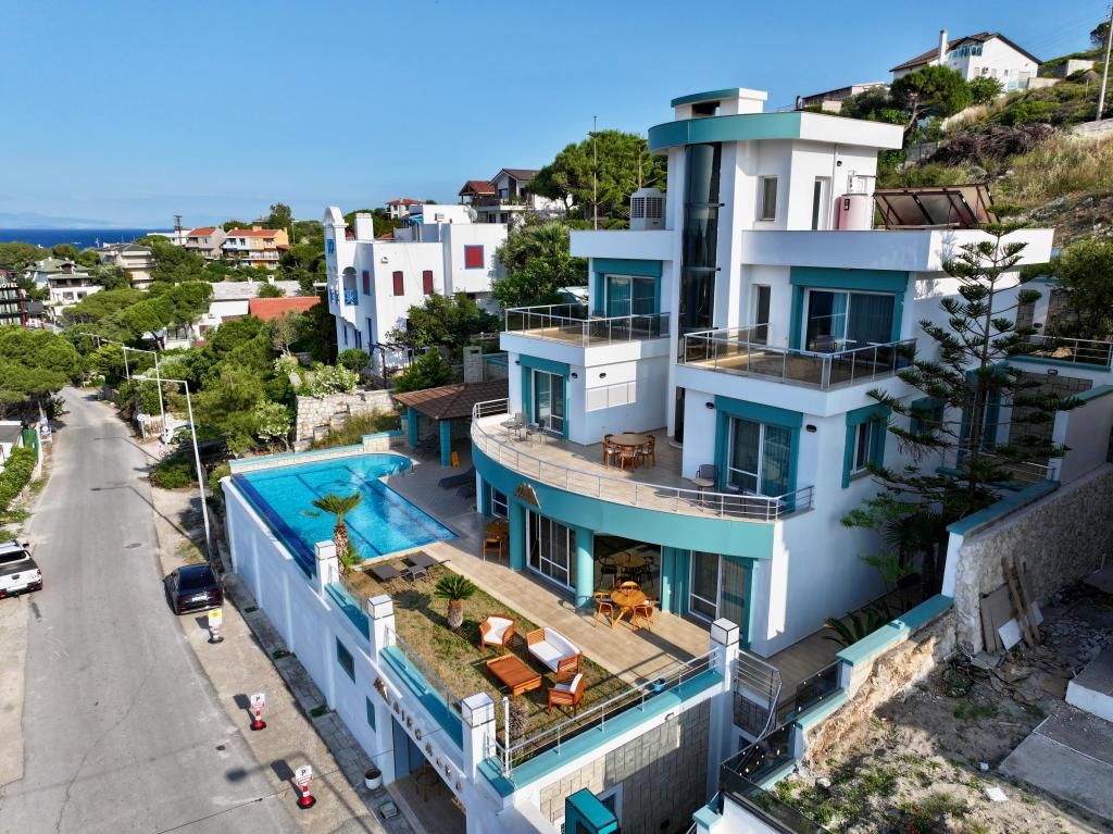 Miromara Hotel Karaburun — 9