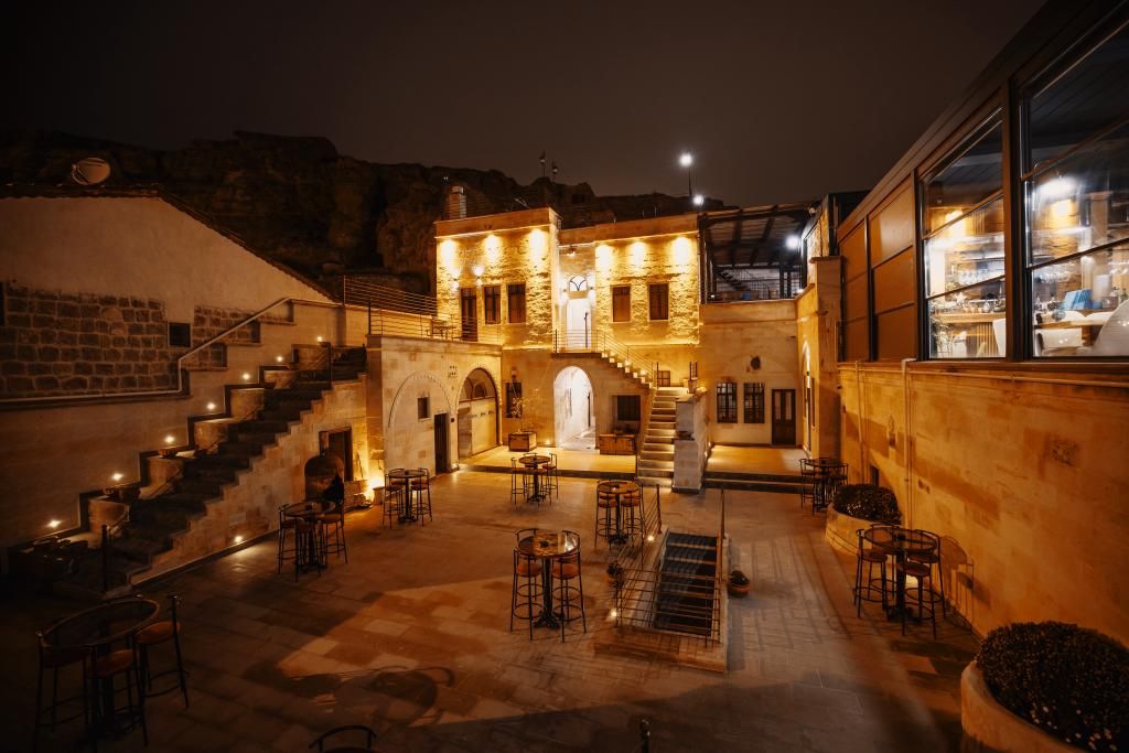 Misty Cave Hotel — 4