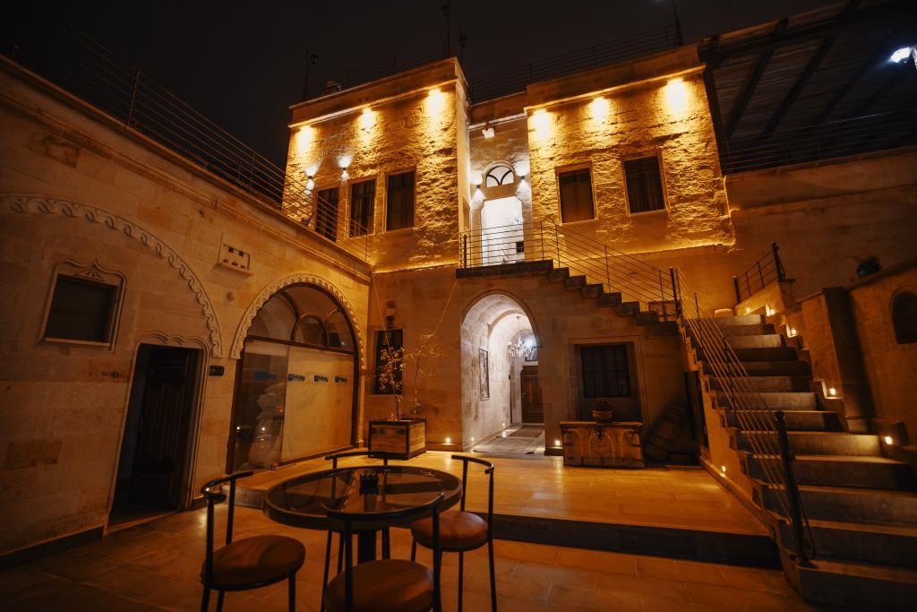 Misty Cave Hotel — 7