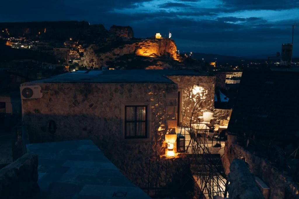 Mmf Cave House
