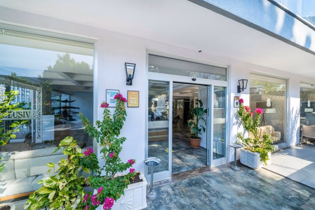 Mogons Exclusive Hotel — 8