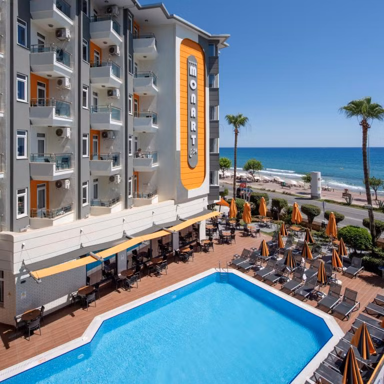 Monart City Hotel — 2