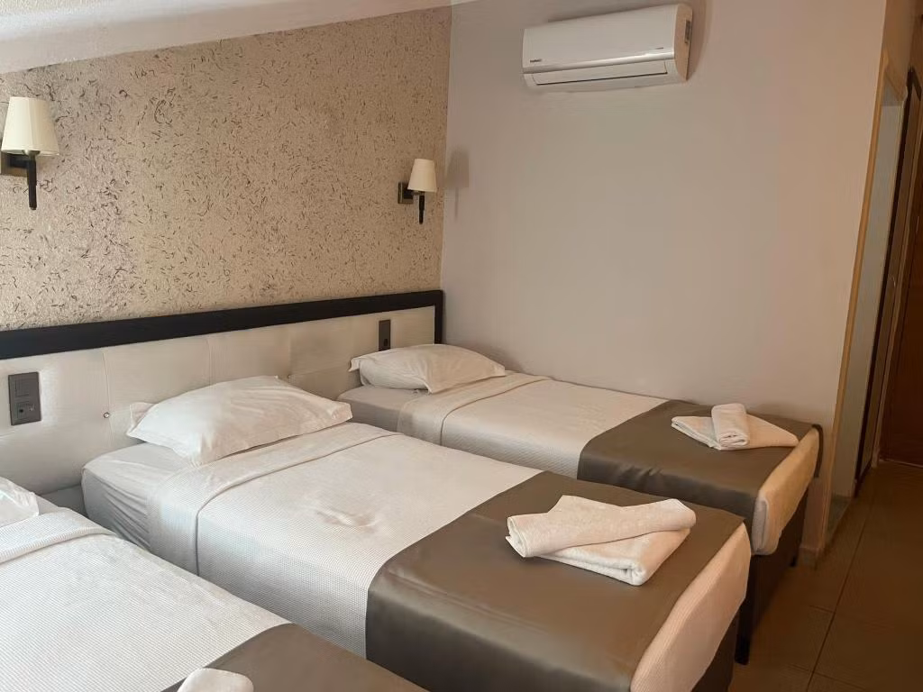 Moni Hotel — 3