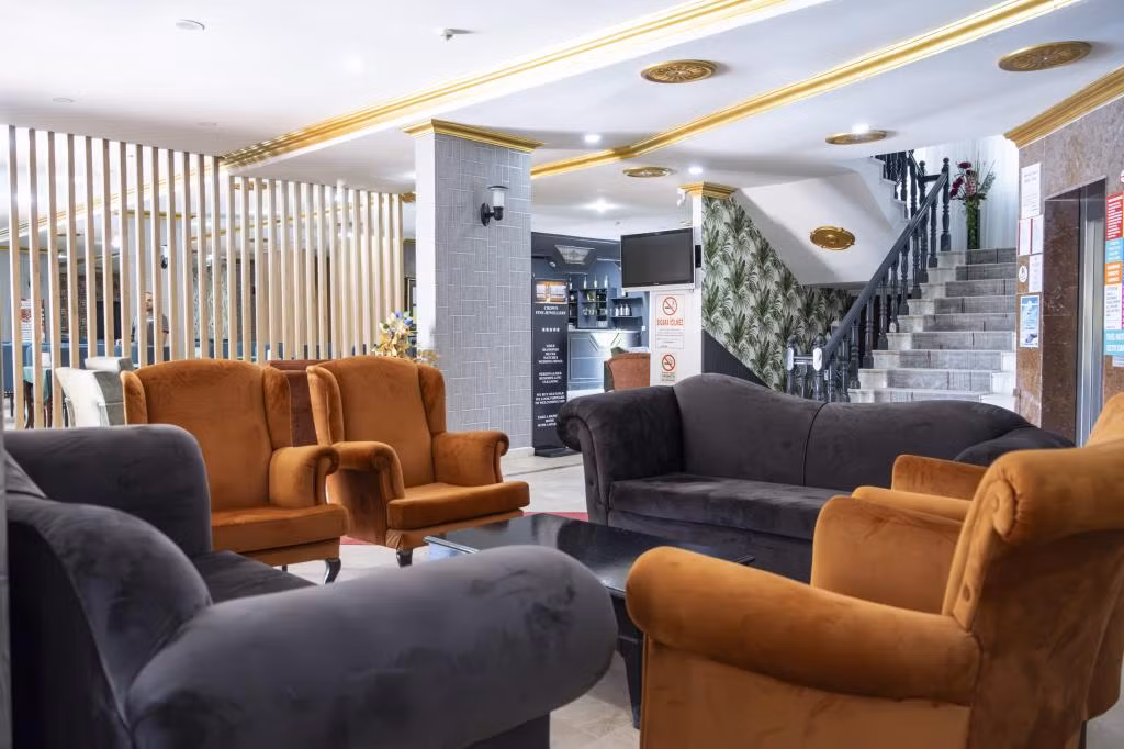 Mustis Royal Plaza Hotel — 3
