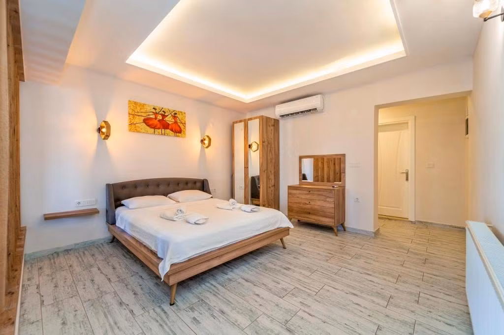 Nakas Suites — 4