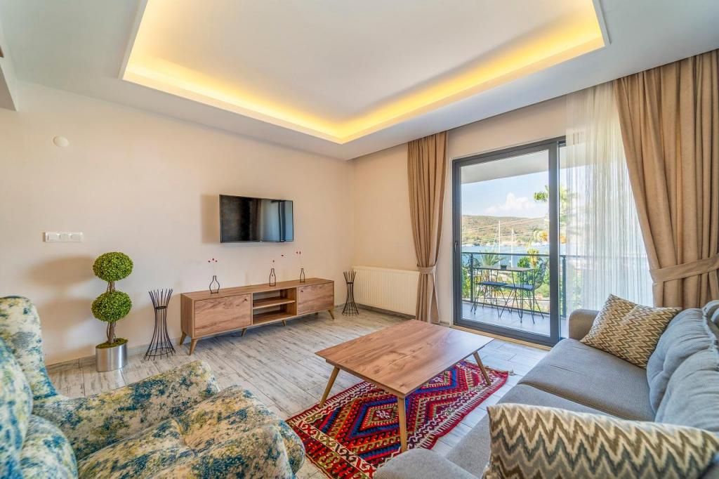 Nakas Suites — 7