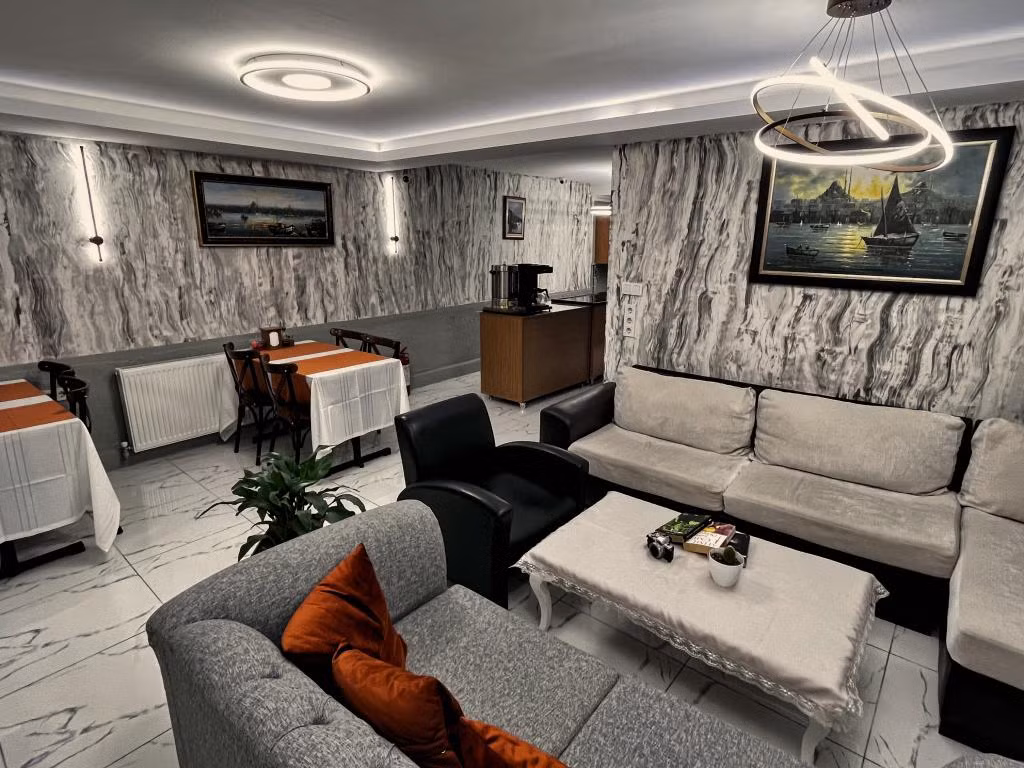 Naila Hotel — 9