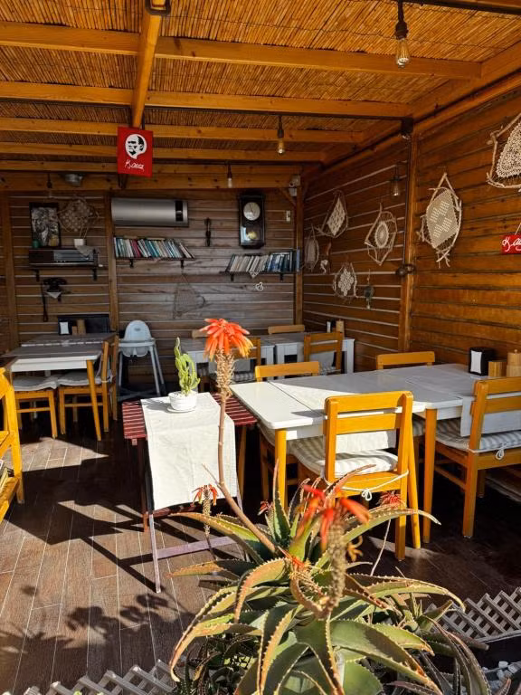 Nar Pansiyon Cafe Sığacık — 3