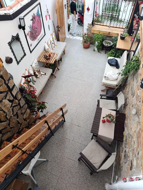 Nar Pansiyon Cafe Sığacık — 6