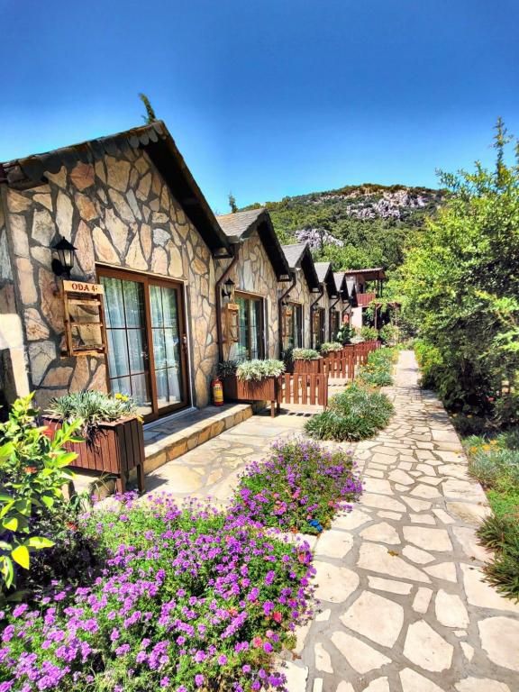 Nar Stone House