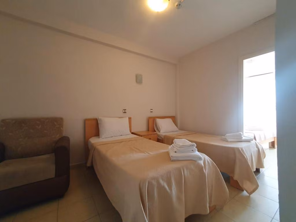 Neşe Otel Çeşme — 4