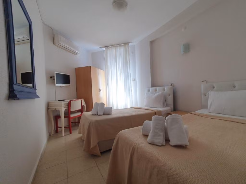 Neşe Otel Çeşme — 10