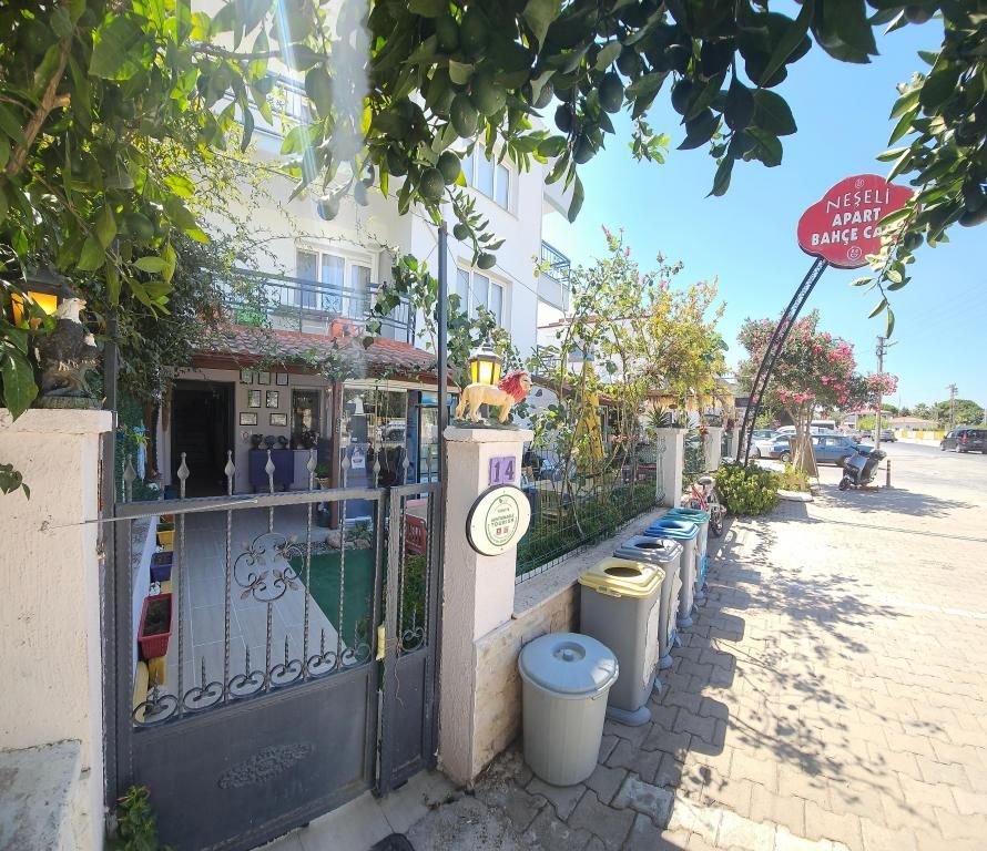 Neşeli Pansiyon Cafe Sığacık — 7