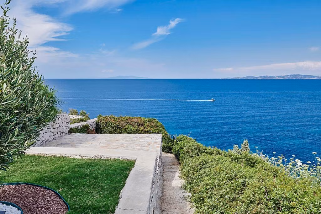 Nergis Otel Karaburun — 7