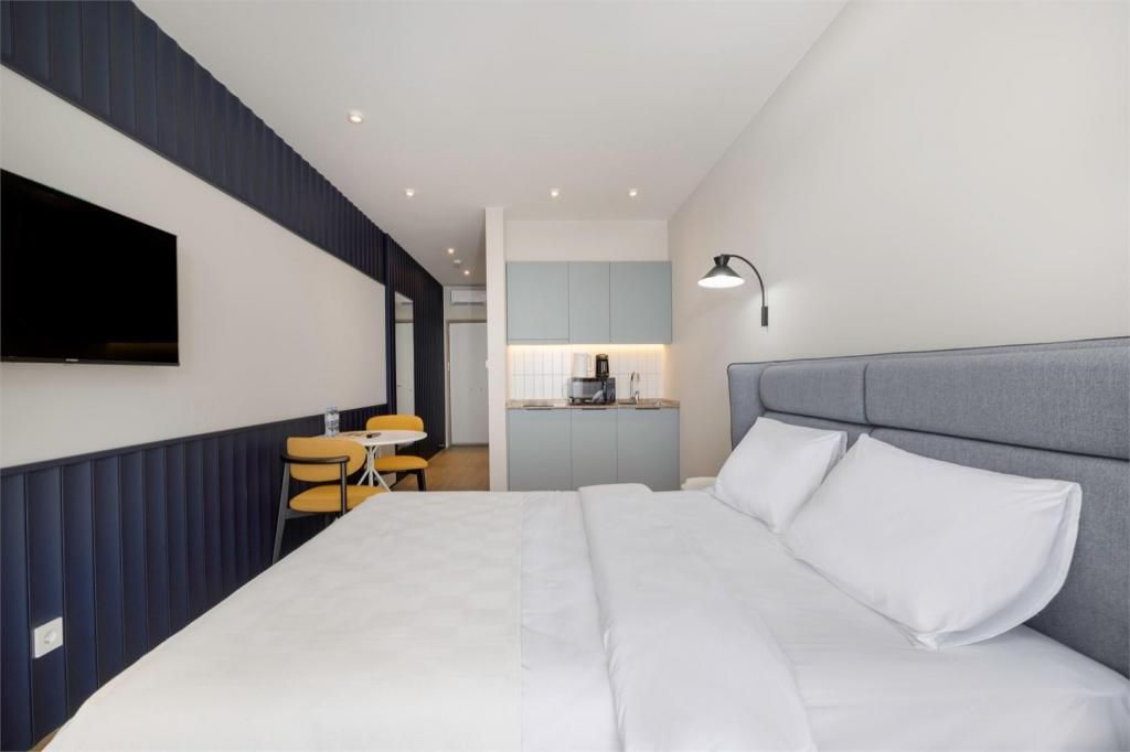 Next White Aparthotel Official Batumi — 8