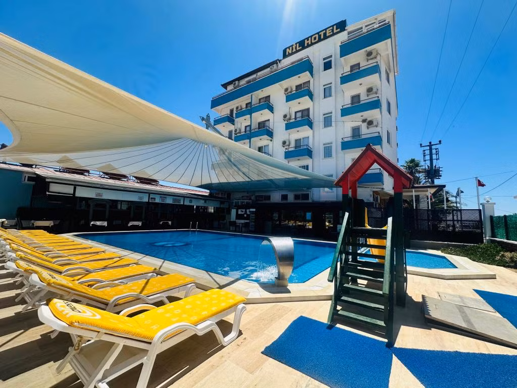 Nil Hotel Sarımsaklı