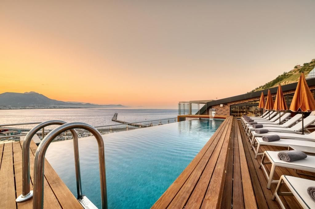 Numa Port Hotel — 5