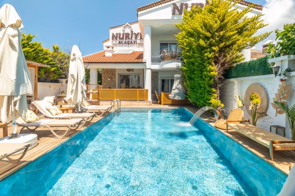 Nuriye Alaçatı — 6