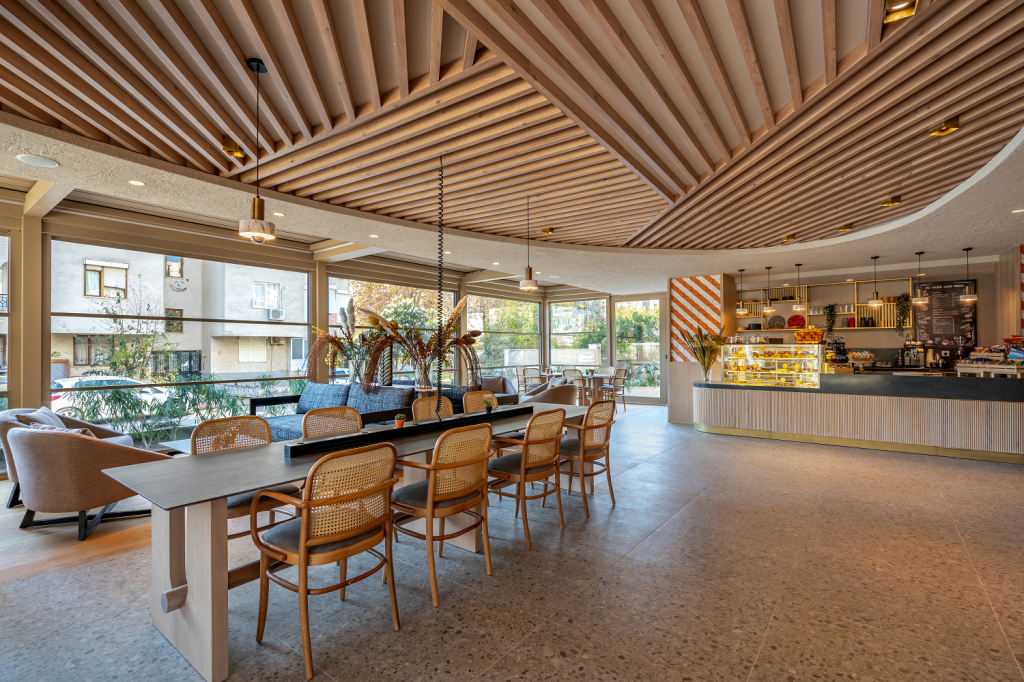 Oli Hotel  — 6
