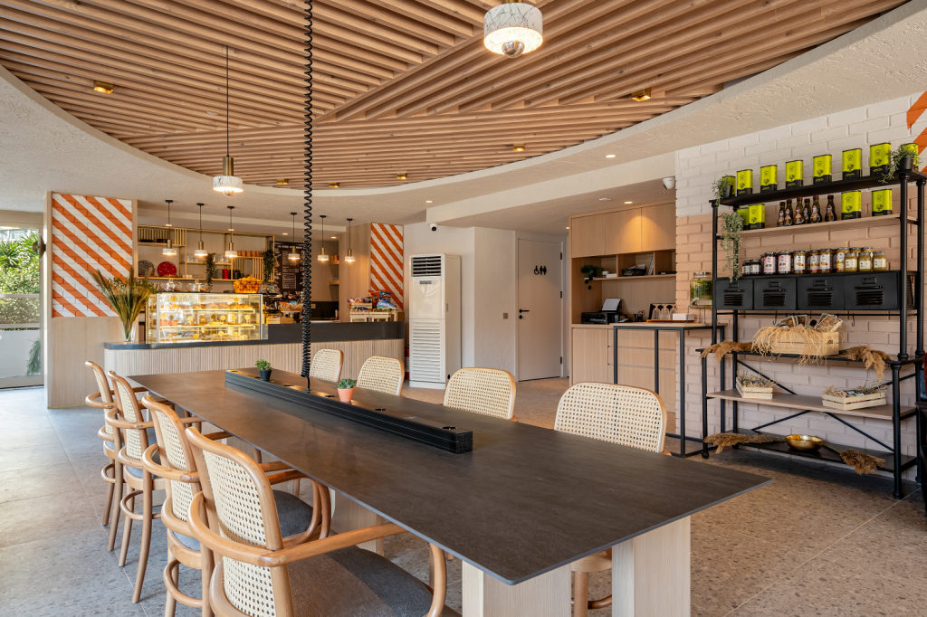Oli Hotel  — 5