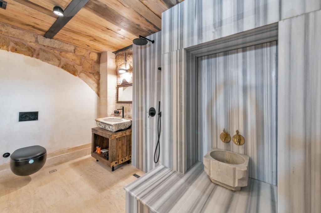 Obruk Kervansaray Müze Otel — 3