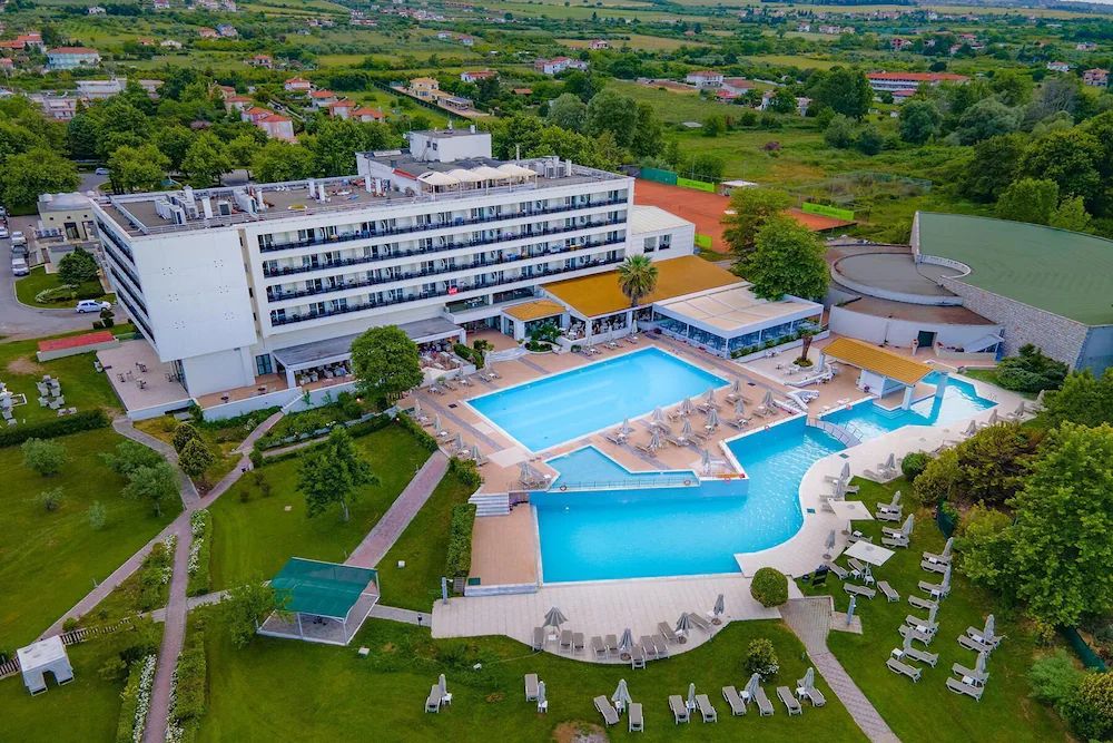 Olympian Bay Grand Resort — 2