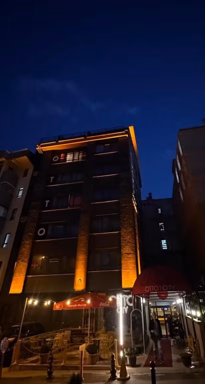 Otto City Premium Suites — 2