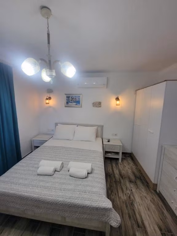 Paris Alaçatı Butik Otel — 3