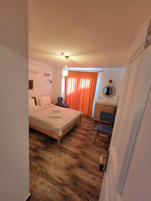 Paris Alaçatı Butik Otel — 6