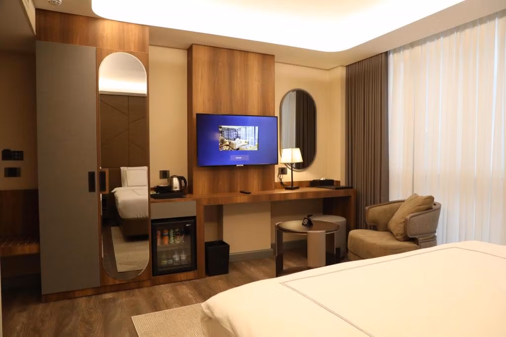 PL Managed By Dedeman 4 Levent — 8