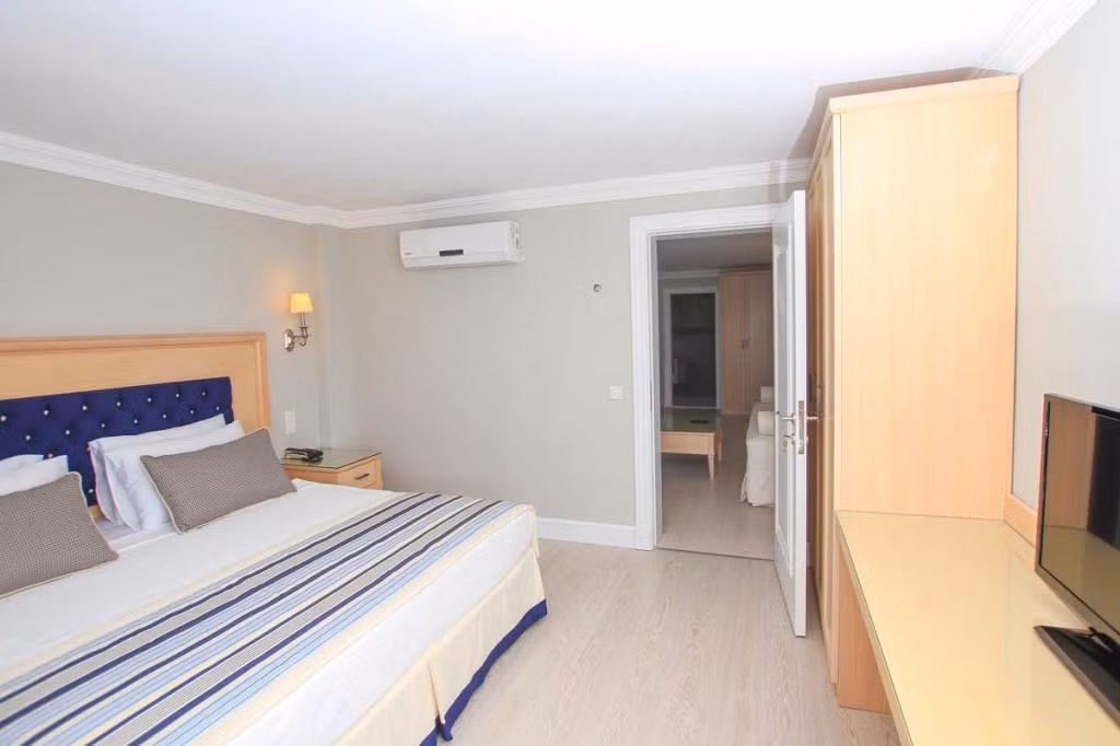 Palm Bay Beach Hotel — 10