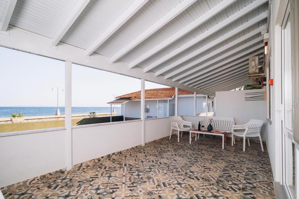 Palm Beach Otel Küçükkuyu — 2