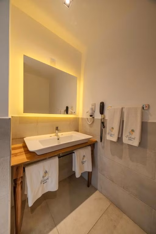 Palmonte Suites Hotel — 8