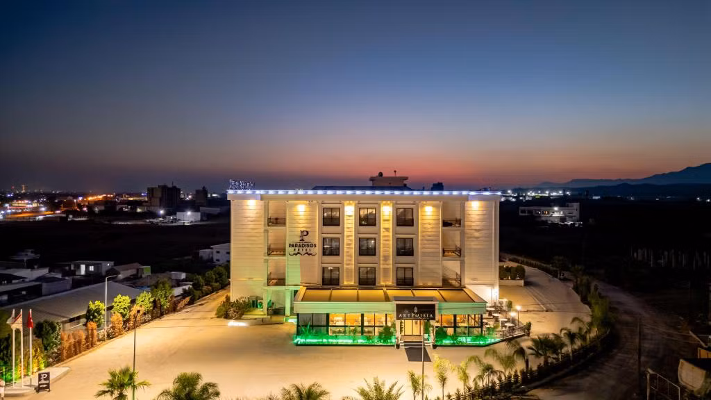 Paradisos Hotel — 3