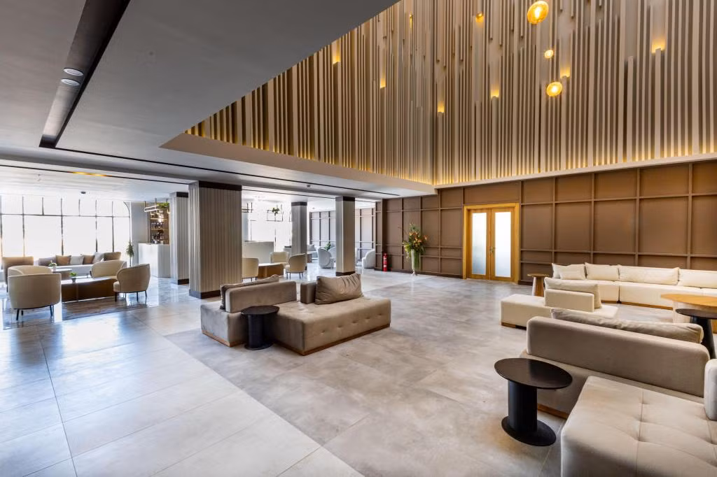 Paradisos Hotel — 5