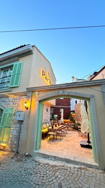 Paribo Köyiçi Alaçatı — 2