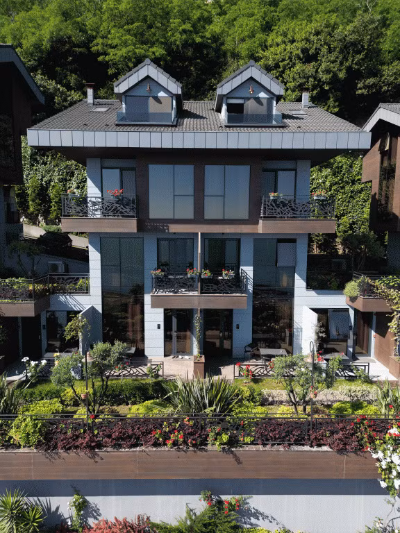 Peerless Villas Hotel — 3