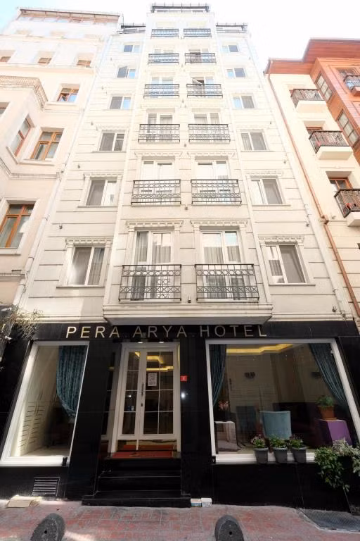 Pera Arya Hotel — 3