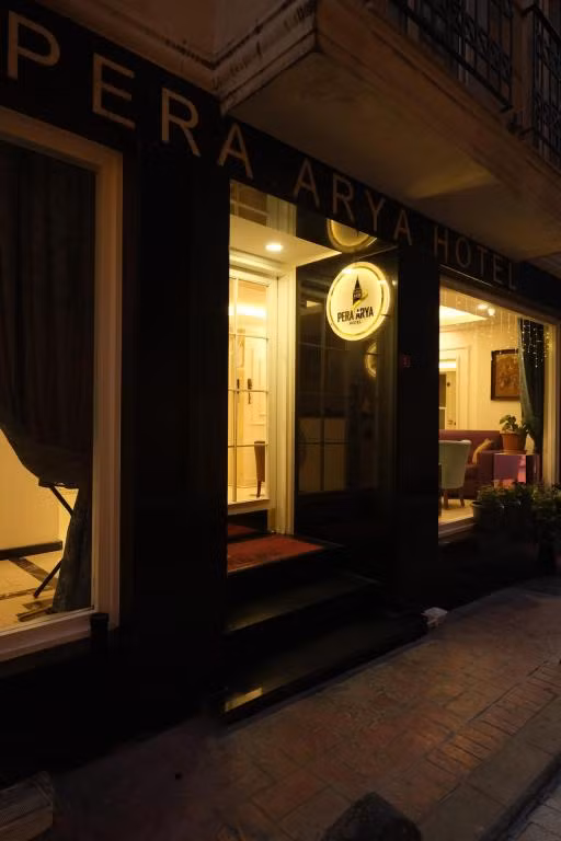 Pera Arya Hotel — 7